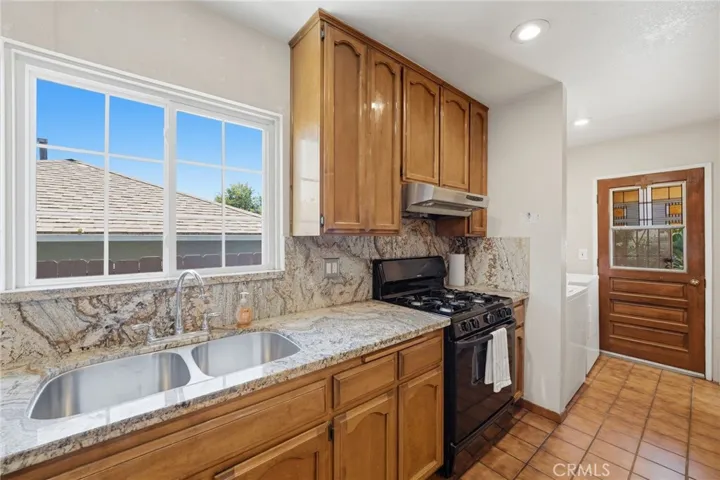 2020 Crenshaw, San Diego, California 92105