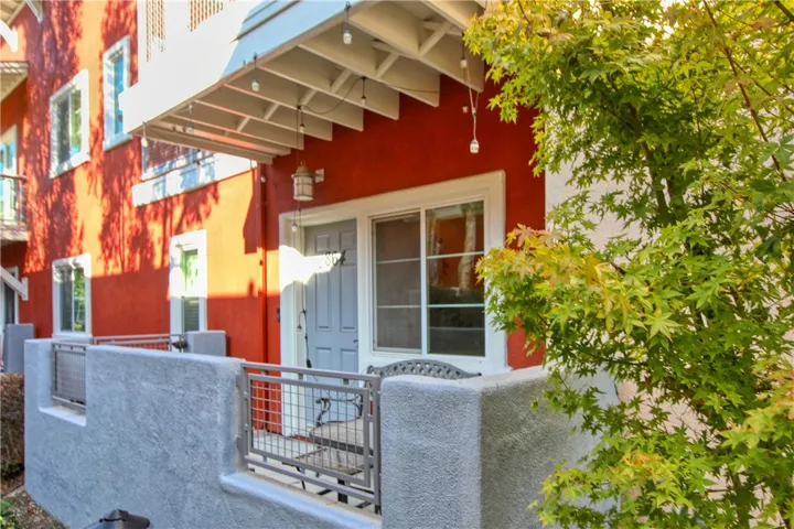 864 Lawrence, San Luis Obispo, California 93401