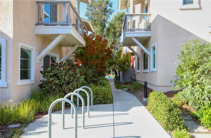 864 Lawrence, San Luis Obispo, California 93401