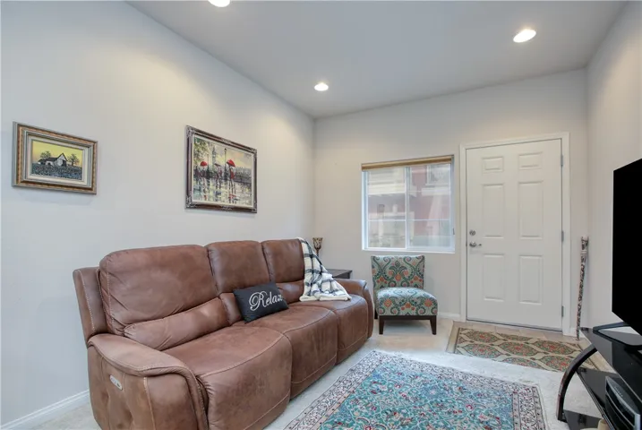 864 Lawrence, San Luis Obispo, California 93401
