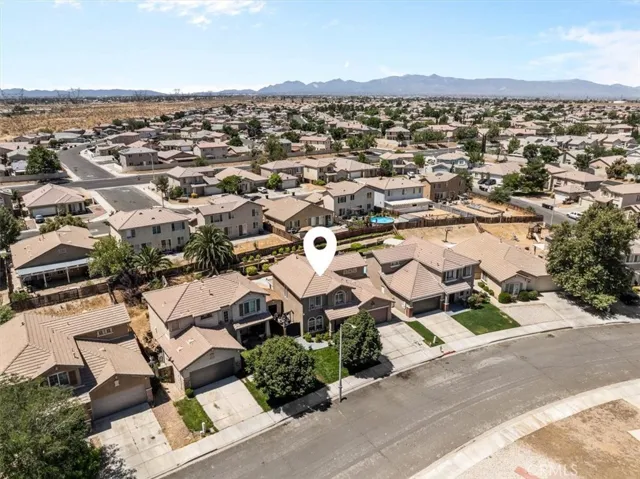 14267 Grayfox Ln, Victorville, California 92394