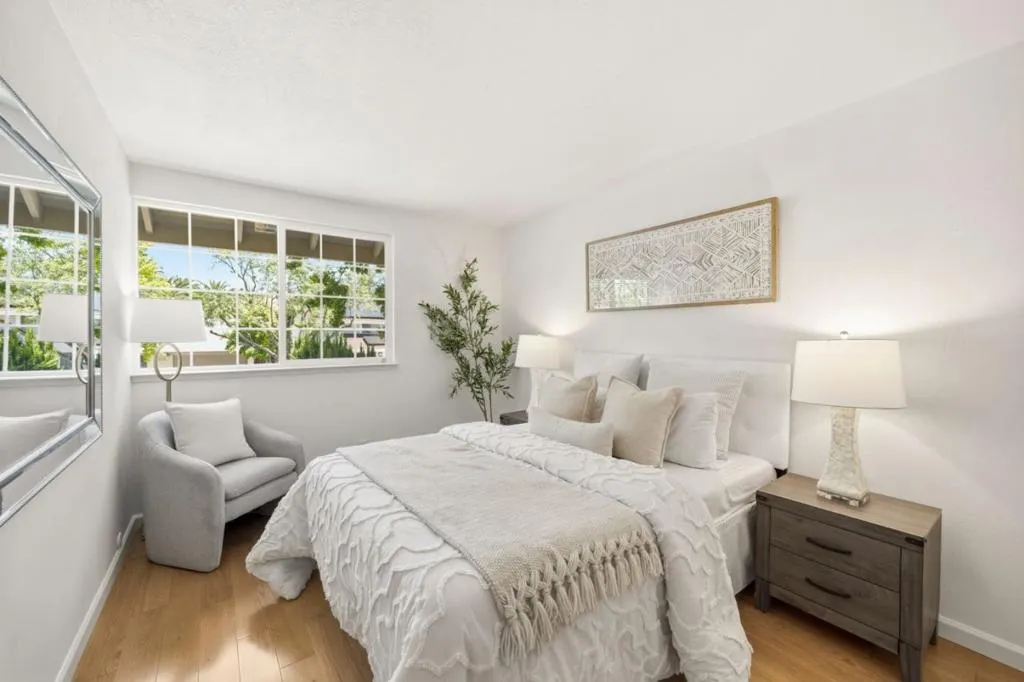 Junior primary bedroom has private full bath and walk-in closet