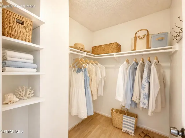 3075 harbor primary closet