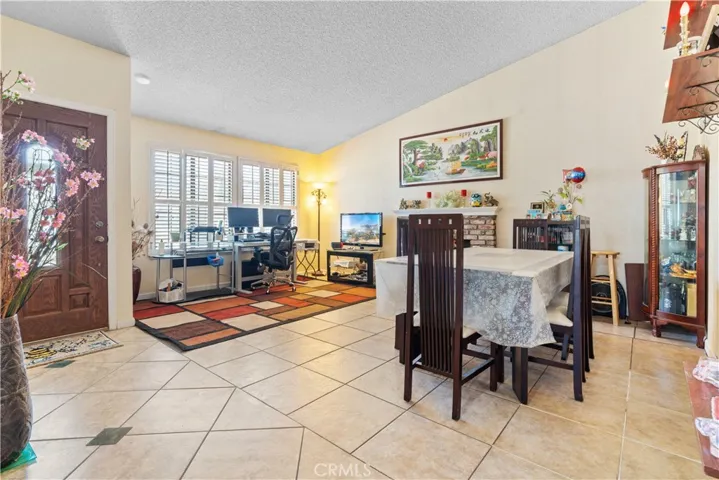 1809 W Avenue K9, Lancaster, California 93534
