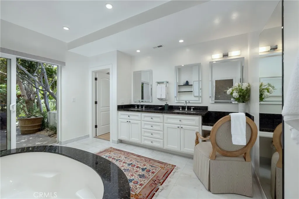 Residence 1 - Primary Bath