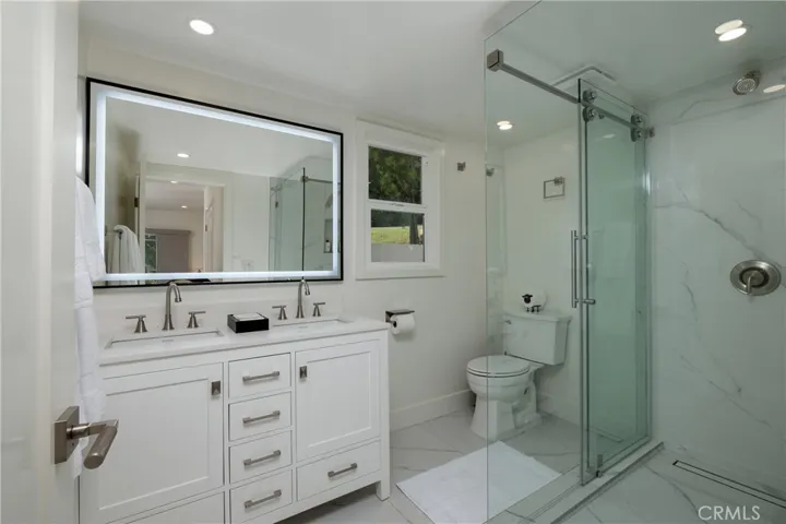 Residence 2 - Primary Ensuite Bath