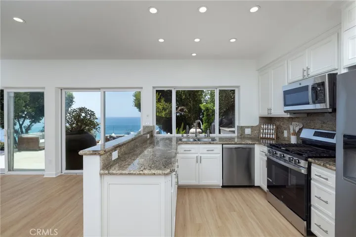 Residence 1 - Kitchen