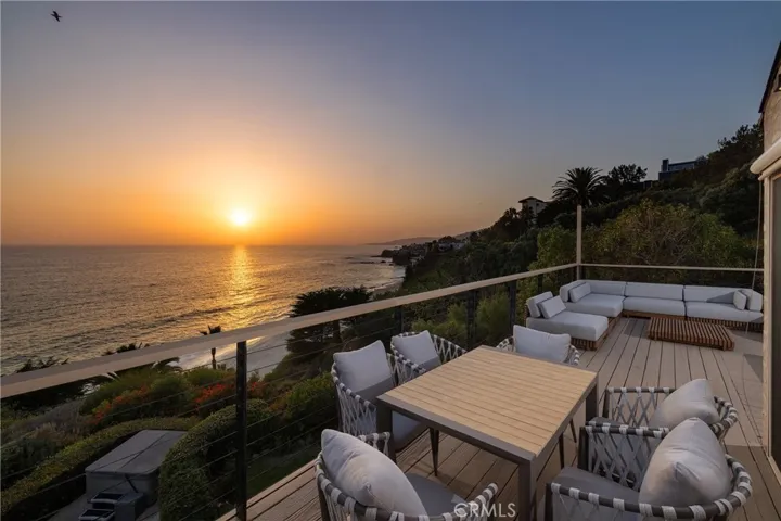 Residence 3 - Deck