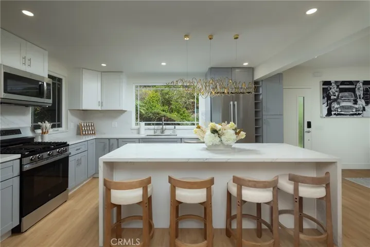 Residence 2 - Kitchen