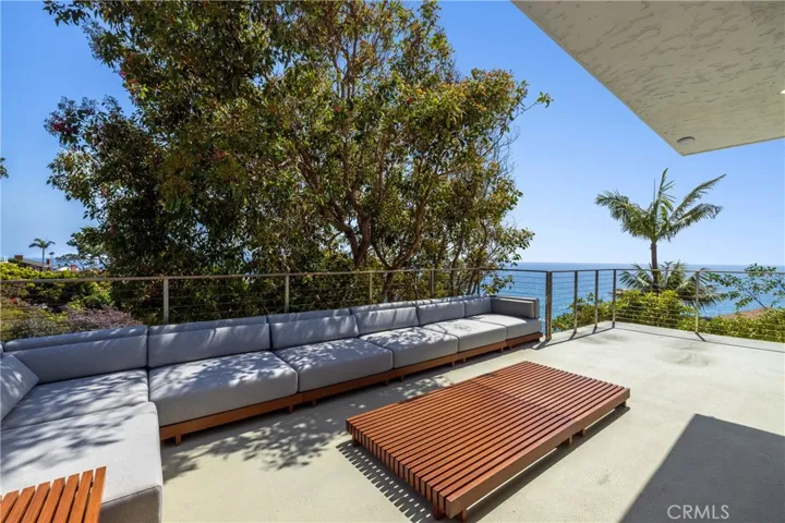 Residence 2 - 550 sf Wraparound Deck