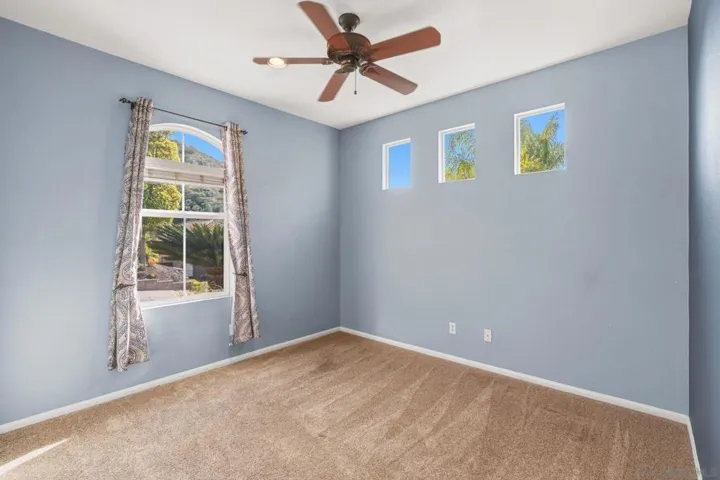 1129 Via Vera Cruz, San Marcos, California 92078