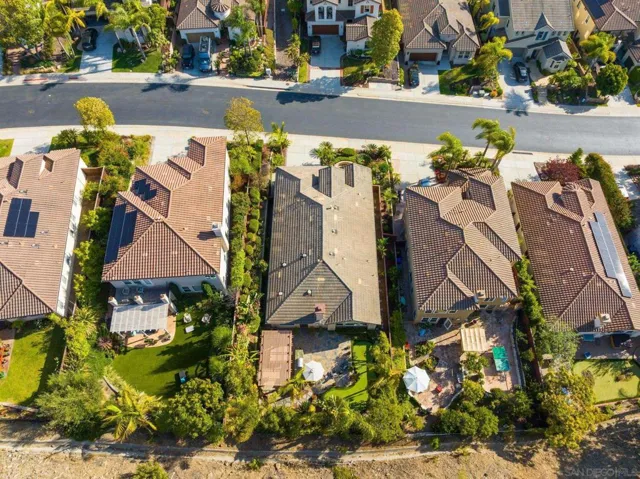 1129 Via Vera Cruz, San Marcos, California 92078