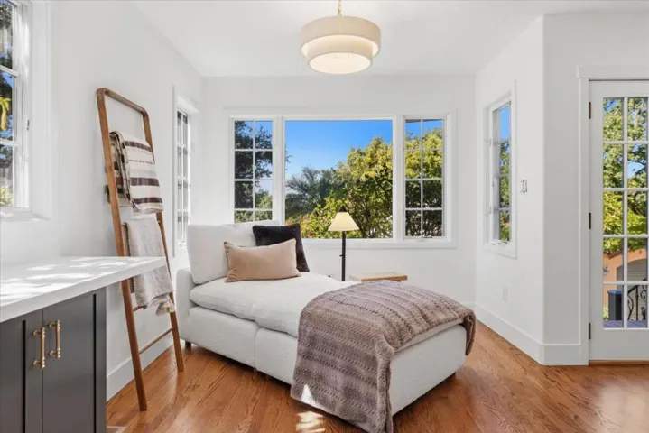 418 Ridge Road, San Carlos, California 94070