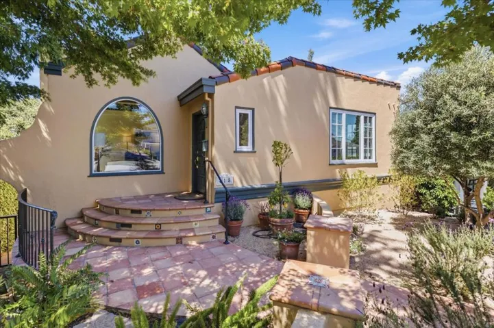 418 Ridge Road, San Carlos, California 94070