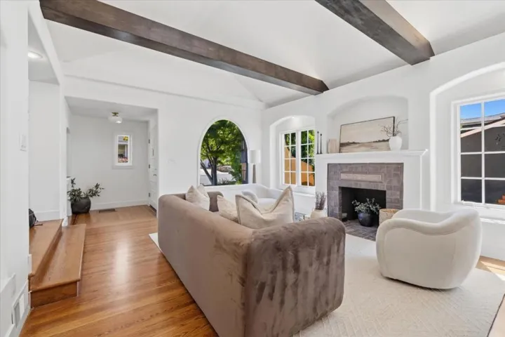 418 Ridge Road, San Carlos, California 94070