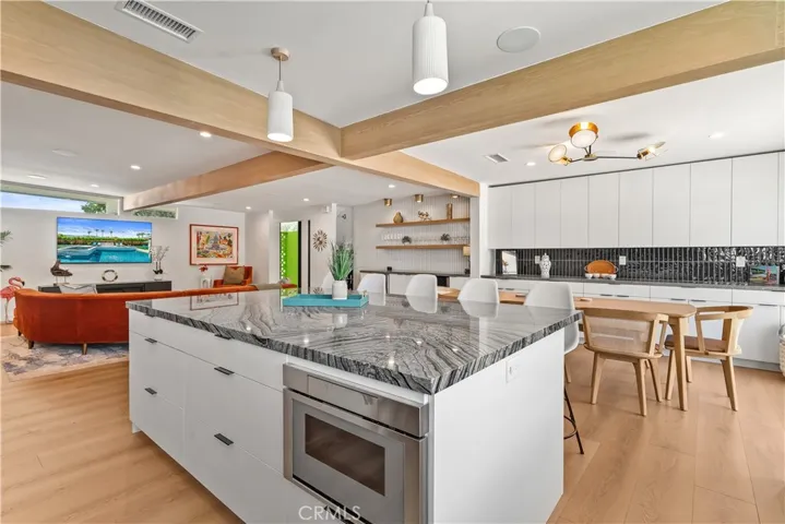 1995 N San Clemente Road, Palm Springs, California 92262
