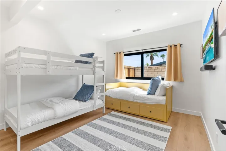 1995 N San Clemente Road, Palm Springs, California 92262
