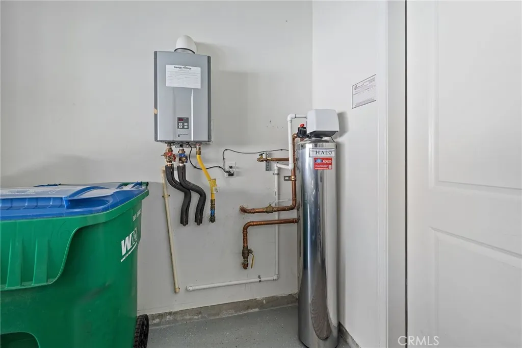 Water filtaration system for the whole unit.