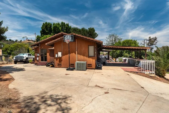 2941 Pioneer Way, Jamul, California 91935