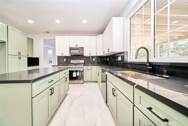 12483 Mississippi, Eastvale, California 91752