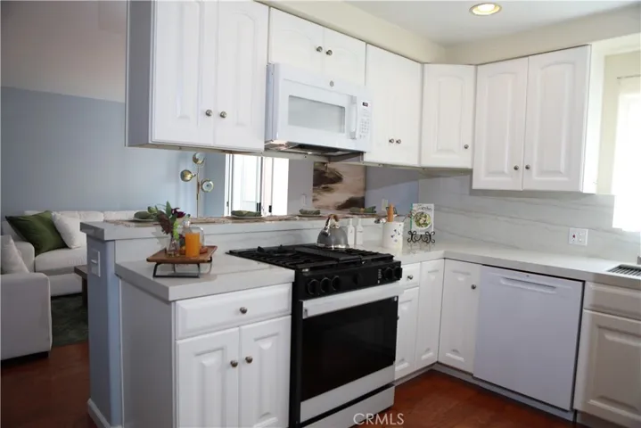 706 Amador Street, Los Angeles, California 90012