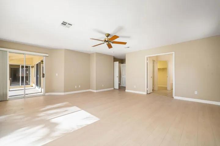 23-web-or-mls-KPMilan_OPMG_0626_023