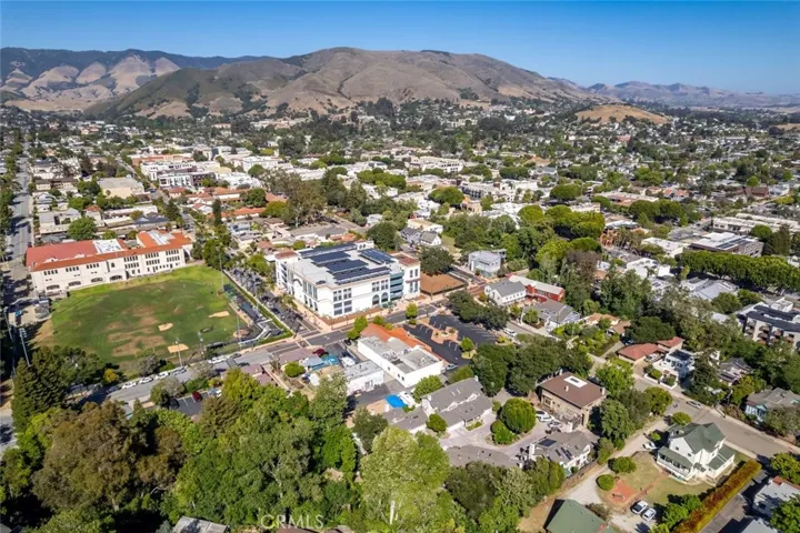 574 Dana B, San Luis Obispo, California 93401
