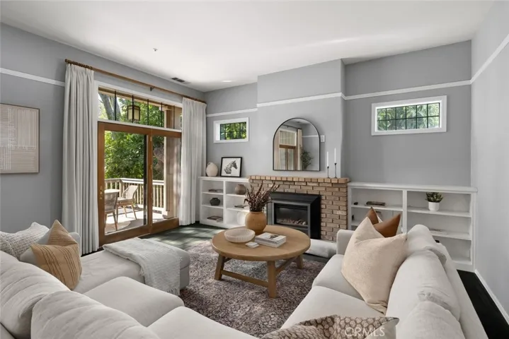 574 Dana B, San Luis Obispo, California 93401