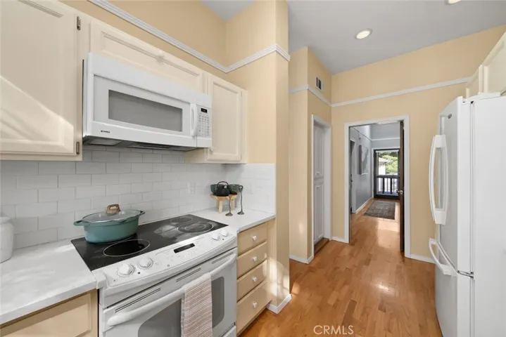 574 Dana B, San Luis Obispo, California 93401