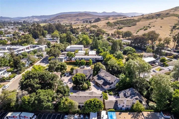 574 Dana B, San Luis Obispo, California 93401