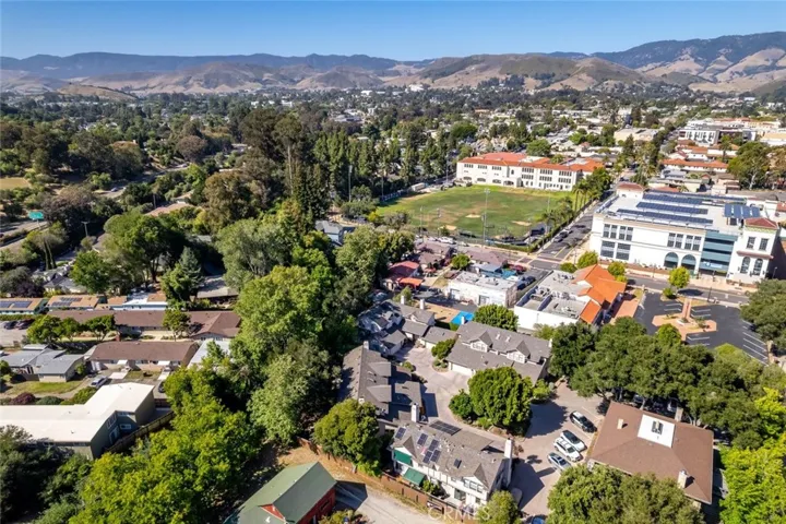574 Dana B, San Luis Obispo, California 93401