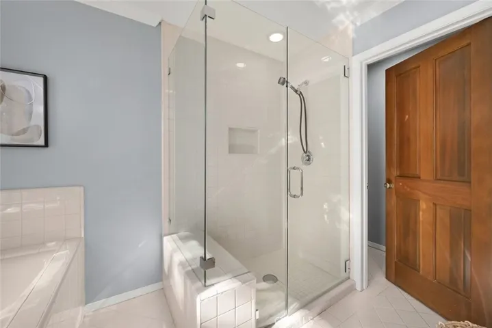 574 Dana B, San Luis Obispo, California 93401