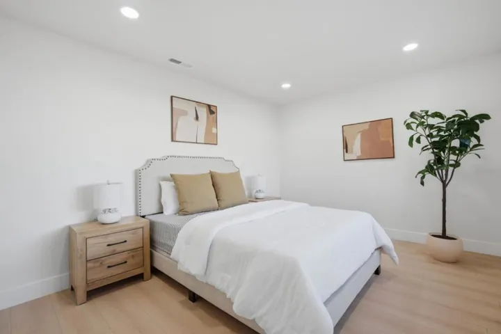 390 Lawndale Avenue, Campbell, California 95008