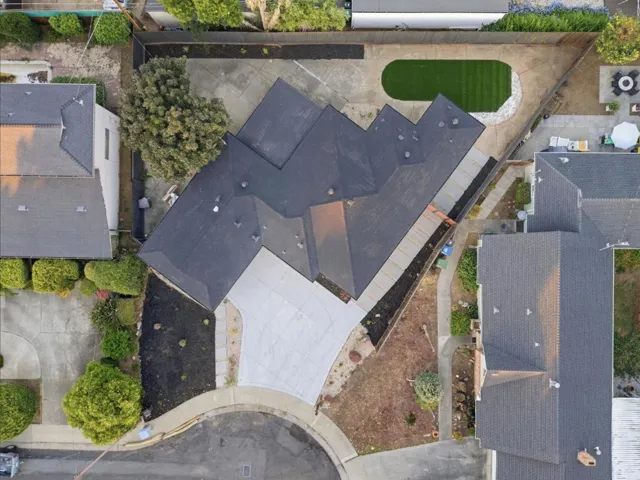 390 Lawndale Avenue, Campbell, California 95008
