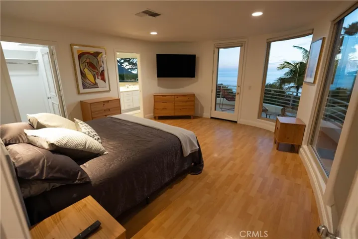 Primary suite