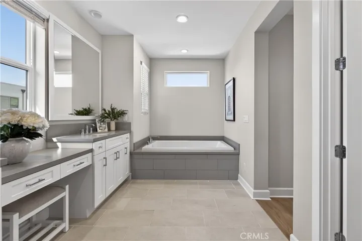 124 Draw, Irvine, California 92618