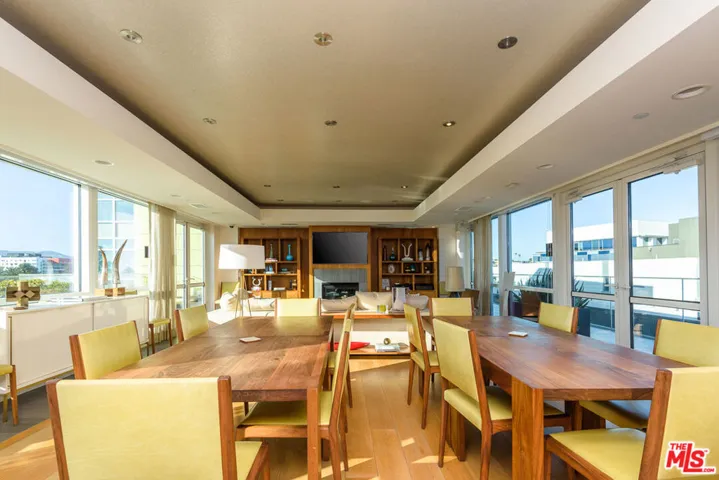 Skybridge Dining Area