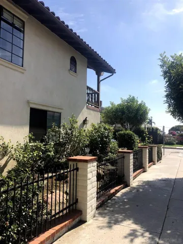 Facade/Exterior Front