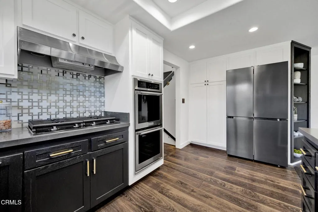 13-web-or-mls-20260607-01-4655ClubViewDr