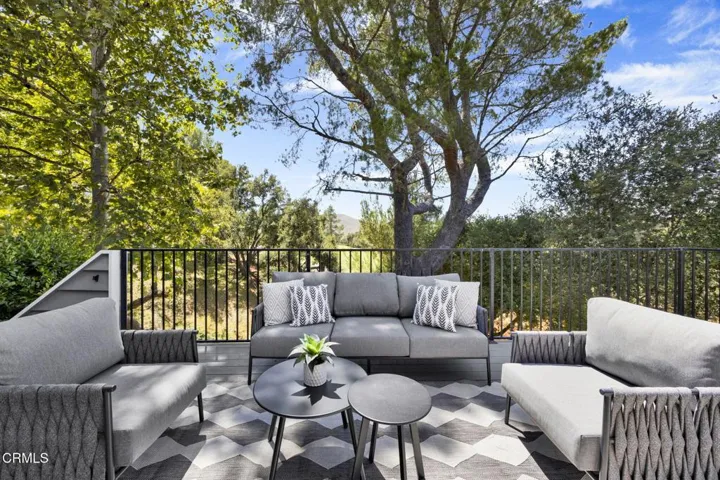 33-web-or-mls-20260607-01-4655ClubViewDr