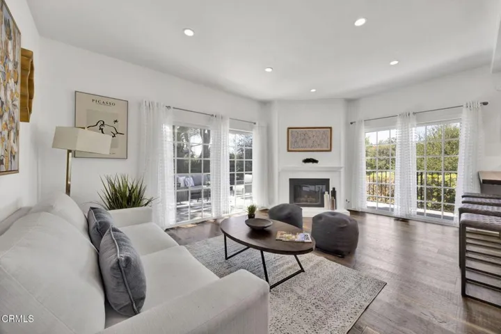 14-web-or-mls-20260607-01-4655ClubViewDr