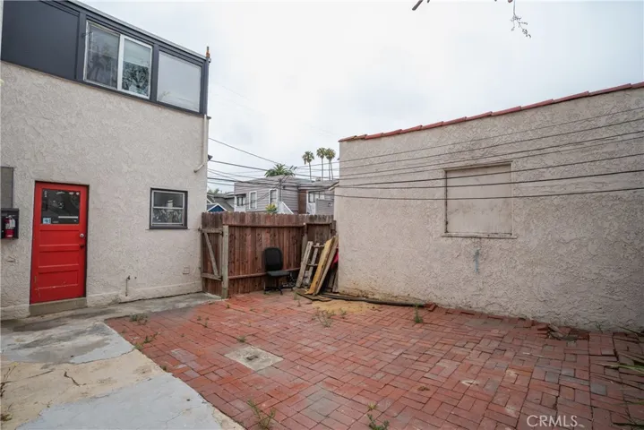 679 Obispo, Long Beach, California 90814
