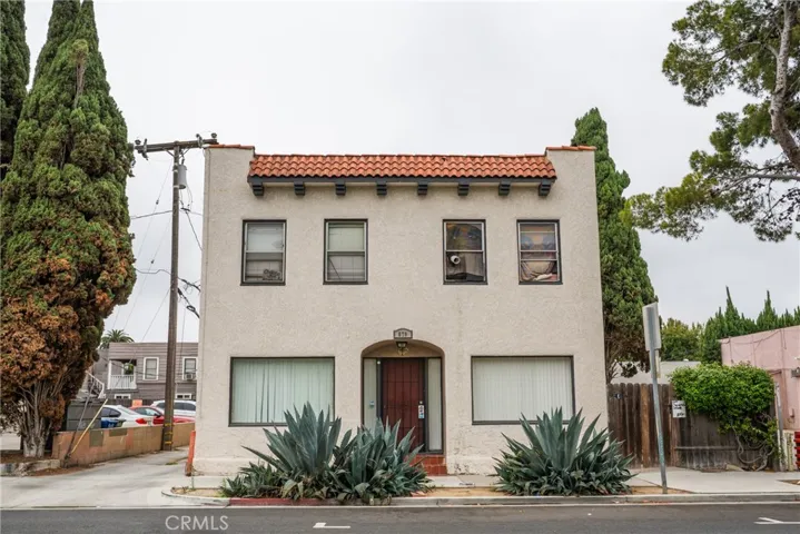 679 Obispo, Long Beach, California 90814