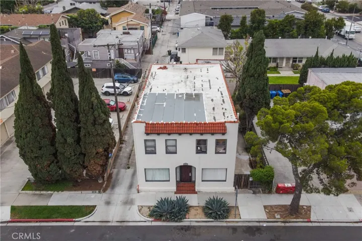 679 Obispo, Long Beach, California 90814