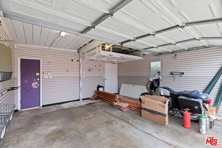 2 Car Garage