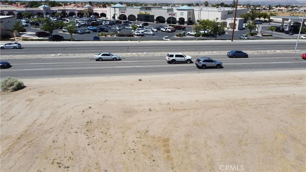 0 Bear Valley, Hesperia, California 92345 — photo 4
