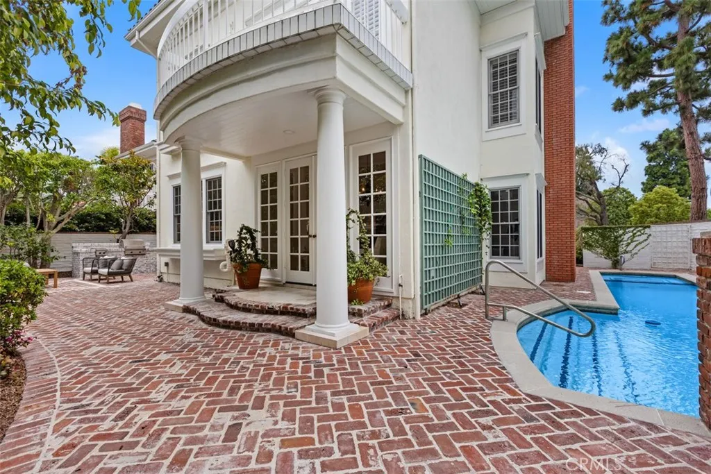 2 Belcourt, Newport Beach, California 92660 — photo 5
