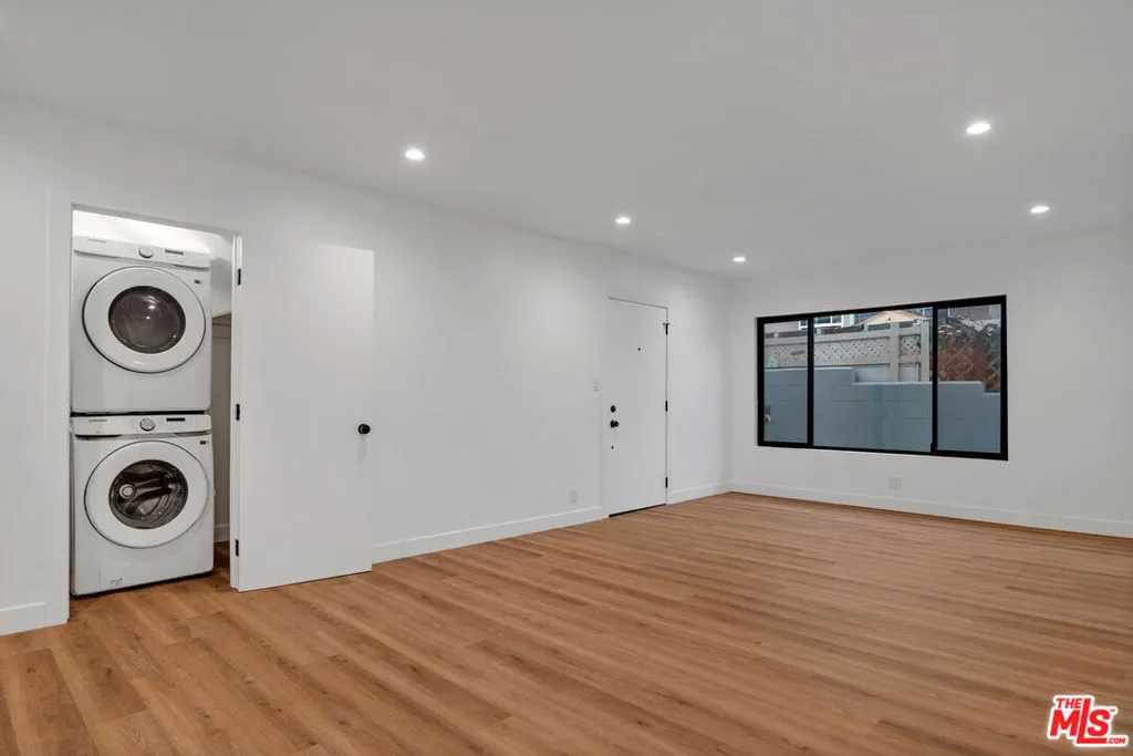 950 Havenhurst Drive 3, West Hollywood, California 90046 — photo 4