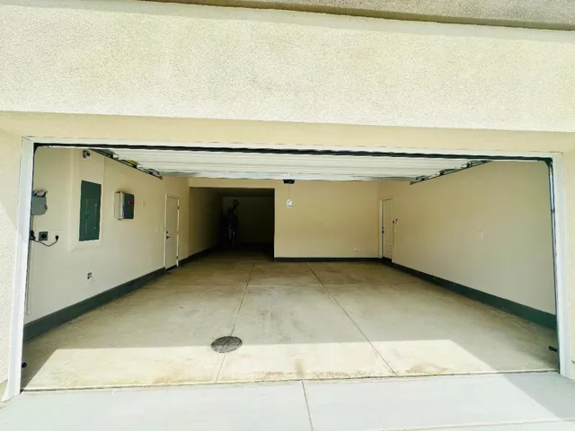 3 car garage