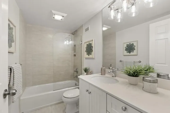 2315 Eastridge Avenue 724, Menlo Park, California 94025